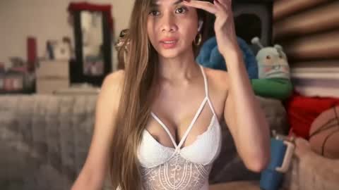 Yna     online show from 18, 2, 2025