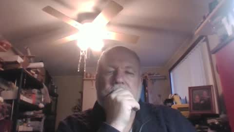 Snapshot of bigthump9999 chatting on 5, 1, 2026 bigthump9999 online show from 5, 1, 2026