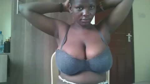 bigtit166077 online show from 28, 10, 2025