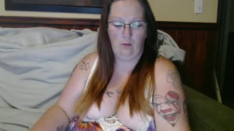 Snapshot of bigtitsgirl9991 chatting on 21, 7, 2026 Kim online show from 21, 7, 2026