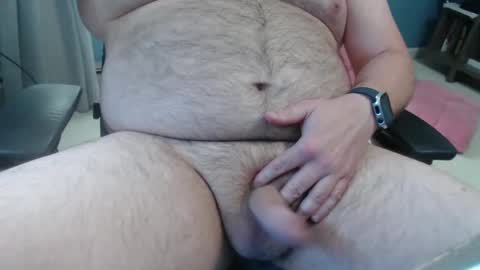 Snapshot of biguyinnc2 chatting on 13, 10, 2025 biguyinnc2 online show from 13, 10, 2025