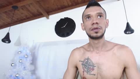 Snapshot of bigzehuz chatting on 12, 12, 2024 andres online show from 12, 12, 2024