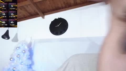 Snapshot of bigzehuz chatting on 16, 12, 2024 andres online show from 16, 12, 2024