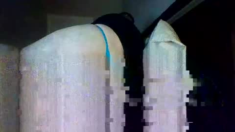 Snapshot of bikinkysloot chatting on 18, 1, 2025 KinkyBiSlut online show from 18, 1, 2025