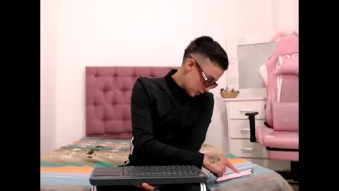 billielovee online show from 19, 3, 2026