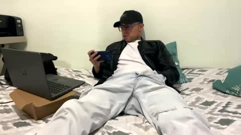 billy_magteo online show from 27, 7, 2026