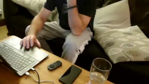 Snapshot of bindmedown chatting on 9, 10, 2025 bindmedown online show from 9, 10, 2025