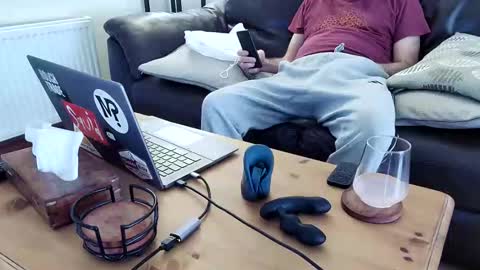 Snapshot of bindmedown chatting on 6, 3, 2026 bindmedown online show from 6, 3, 2026