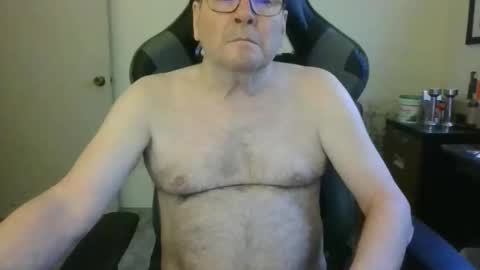 Snapshot of bink195234 chatting on 10, 4, 2026 Bink195234 online show from 10, 4, 2026