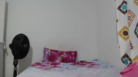 I am everything. Your highness queen  goddess mistress god daddy mommy boss master.  you will address me as such online show from 22, 11, 2025