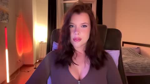 Ann Braslowsky online show from 21, 9, 2025