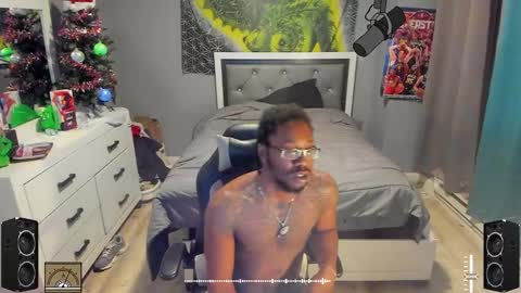 Plant Base Streamers From Pennsylvania online show from 12, 12, 2024