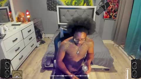 Plant Base Streamers From Pennsylvania online show from 5, 2, 2025