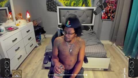 Plant Base Streamers From Pennsylvania online show from 8, 2, 2025