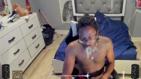 Plant Base Streamers From Pennsylvania online show from 8, 9, 2025