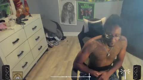 Plant Base Streamers From Pennsylvania online show from 5, 10, 2025