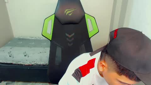 Black diamondd  online show from 18, 4, 2026