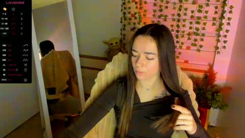  Black Kittie    Wednesday - 1300 - 1900 GMT help me get 100 thumbs up online show from 28, 9, 2025