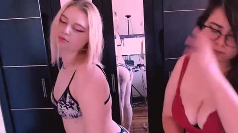 Sasha and Bella online show from 7, 8, 2026