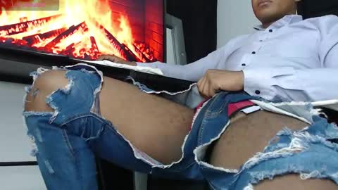 Snapshot of black_penis69 chatting on 16, 11, 2025 black_penis69 online show from 16, 11, 2025