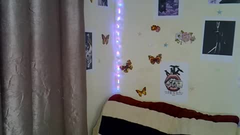 Snapshot of black_rosey chatting on 16, 12, 2025 veraa online show from 16, 12, 2025