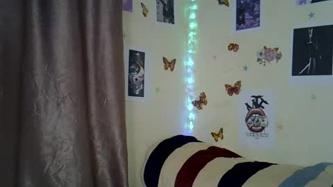 Snapshot of black_rosey chatting on 18, 12, 2025 veraa online show from 18, 12, 2025