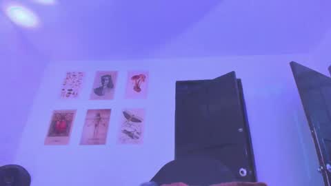 Snapshot of black_skull22 chatting on 27, 11, 2025 Bryan online show from 27, 11, 2025