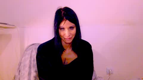 Snapshot of black_sswan chatting on 19, 1, 2026 Kristin online show from 19, 1, 2026