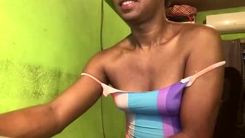 Snapshot of blackasiancockts chatting on 16, 11, 2025 Crystal online show from 16, 11, 2025