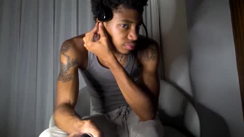 Snapshot of blackbulltitus chatting on 10, 9, 2025 BlackBullTitus online show from 10, 9, 2025