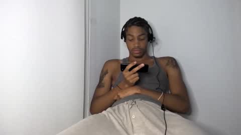 Snapshot of blackbulltitus chatting on 1, 10, 2025 BlackBullTitus online show from 1, 10, 2025