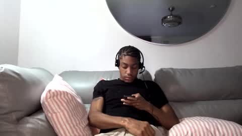 Snapshot of blackbulltitus chatting on 7, 10, 2025 BlackBullTitus online show from 7, 10, 2025