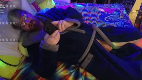 blacklightparty69 online show from 3, 5, 2026