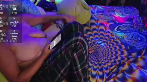 blacklightparty69 online show from 30, 7, 2026