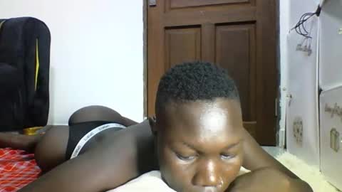 Snapshot of blackmarvel02 chatting on 5, 11, 2025 blackmarvel02 online show from 5, 11, 2025