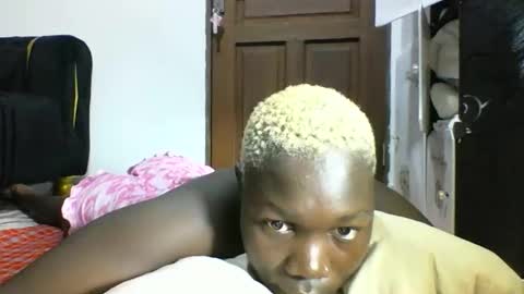 Snapshot of blackmarvel02 chatting on 5, 12, 2025 blackmarvel02 online show from 5, 12, 2025