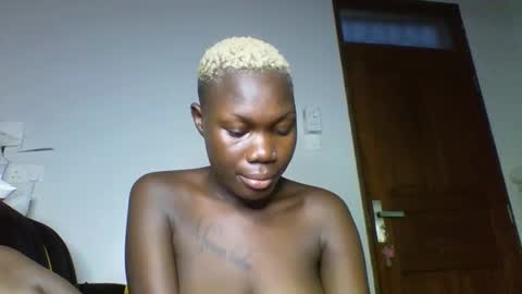 Snapshot of blackmarvel02 chatting on 31, 1, 2026 blackmarvel02 online show from 31, 1, 2026