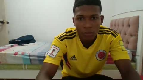 Snapshot of blackpanther_king chatting on 7, 1, 2025 blackpanther_king online show from 7, 1, 2025