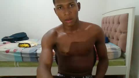 Snapshot of blackpanther_king chatting on 7, 1, 2025 blackpanther_king online show from 7, 1, 2025