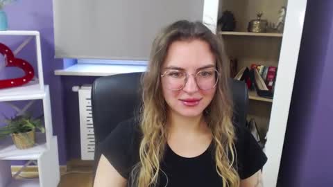 Z O E Y online show from 21, 1, 2025