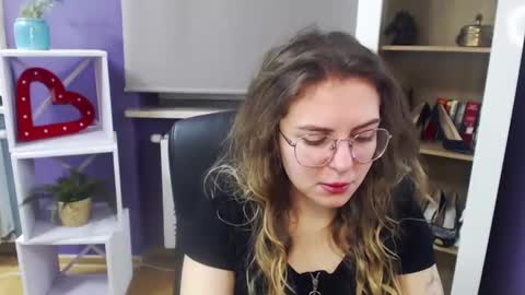 Z O E Y online show from 24, 1, 2025