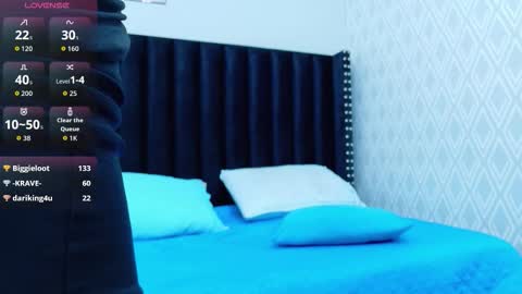 Tifffany bllom online show from 19, 2, 2026