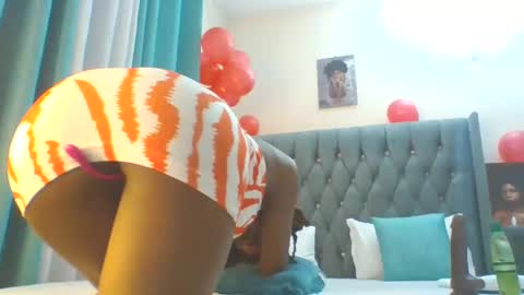 blackthickpussy online show from 15, 2, 2025