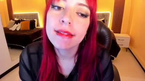 Snapshot of blair_red_ chatting on 8, 8, 2026 blair_red_ online show from 8, 8, 2026