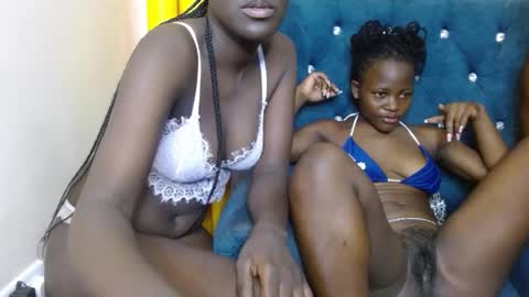 Snapshot of blaq_cherry chatting on 12, 10, 2025  cherry  online show from 12, 10, 2025
