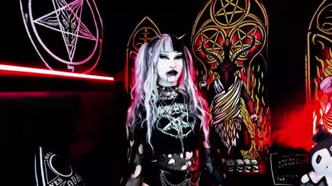   online show from 3, 10, 2025