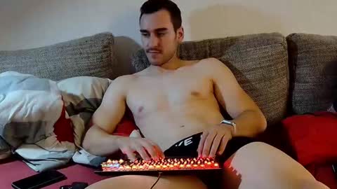 Honey online show from 4, 11, 2025