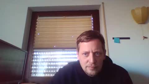 Snapshot of blonde32m chatting on 14, 1, 2025 blonde32m online show from 14, 1, 2025