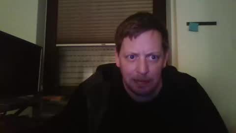 Snapshot of blonde32m chatting on 8, 2, 2025 blonde32m online show from 8, 2, 2025