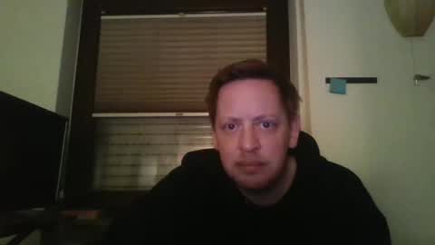 Snapshot of blonde32m chatting on 9, 2, 2025 blonde32m online show from 9, 2, 2025